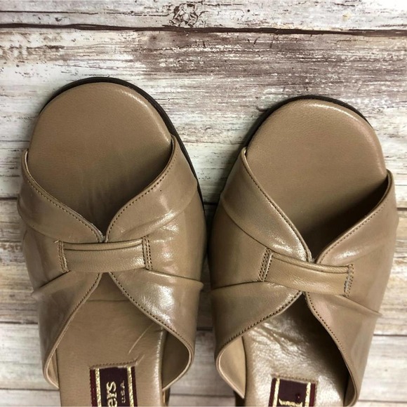 Jack Rogers Lightweight Tan Leather Wedges 6.5